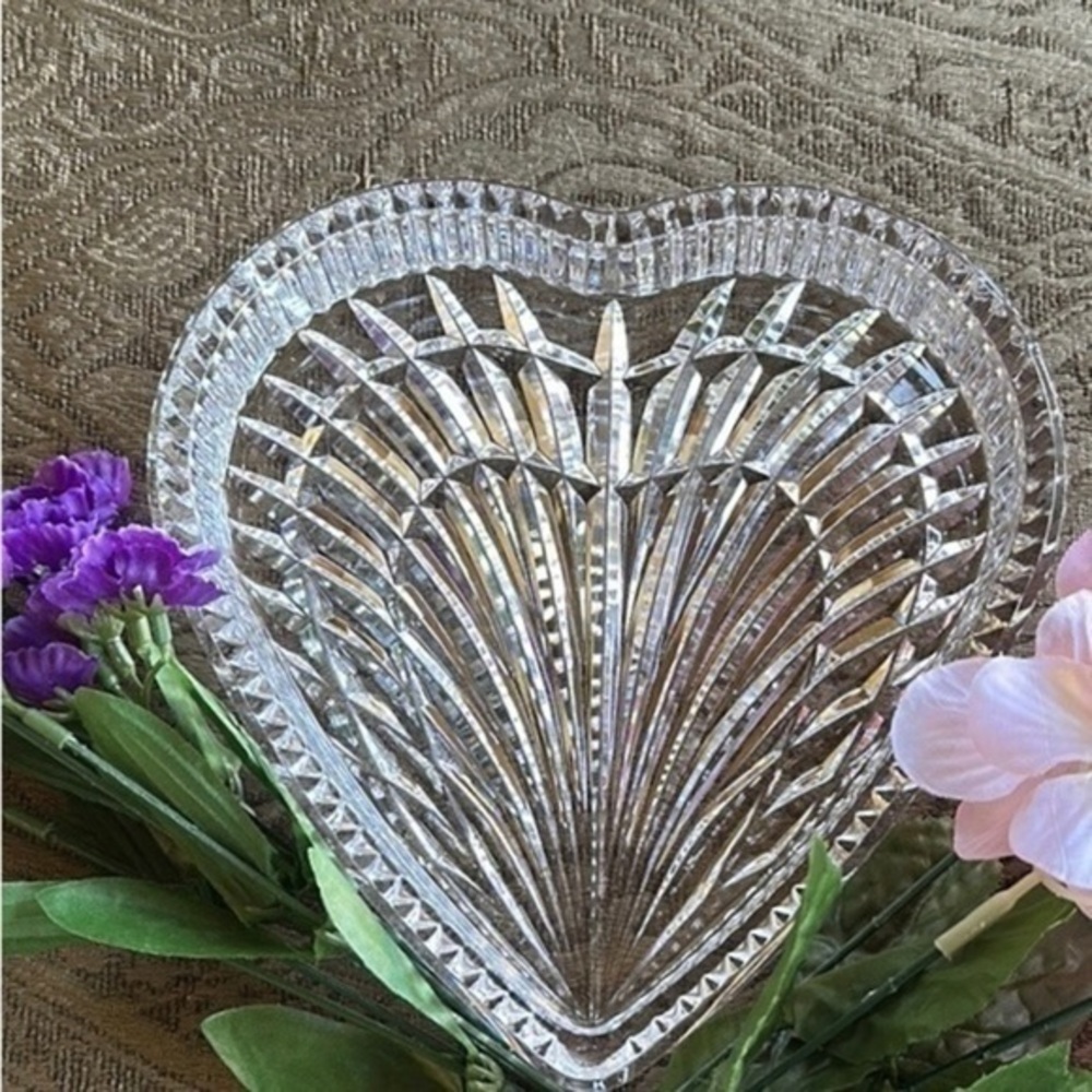 Waterford Hand Cut Crystal 7 1/2 Inch Long Heart Shaped Candy Trinket Dish Bowl